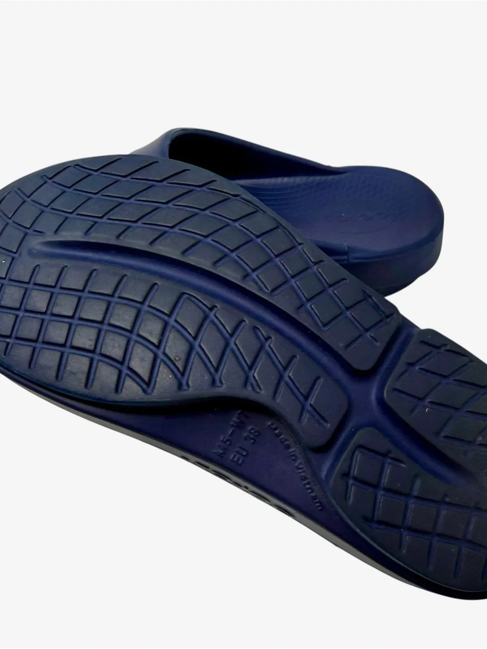 Oofos Ooahh Women’s Size 7 Navy Blue Slide Sandals Recovery Comfort shoes